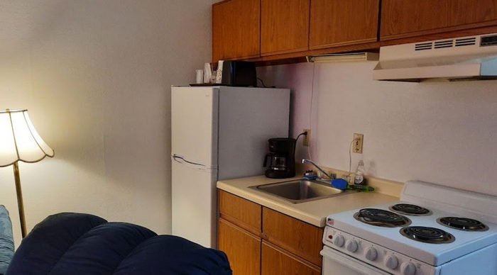 Model Towne Inn (Model Town Motel) - Web Listing (newer photo)